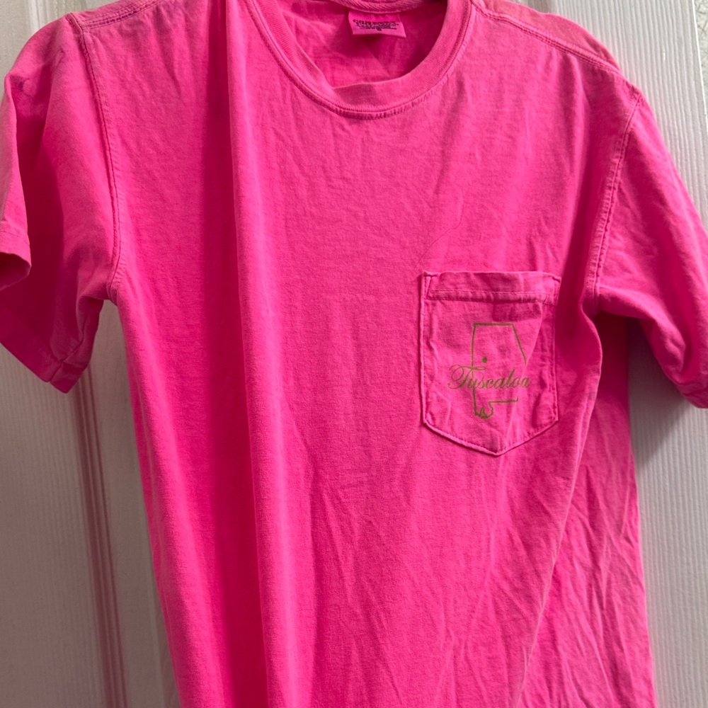 Women’s  Pink T-Shirt with Pocket UA comfort color